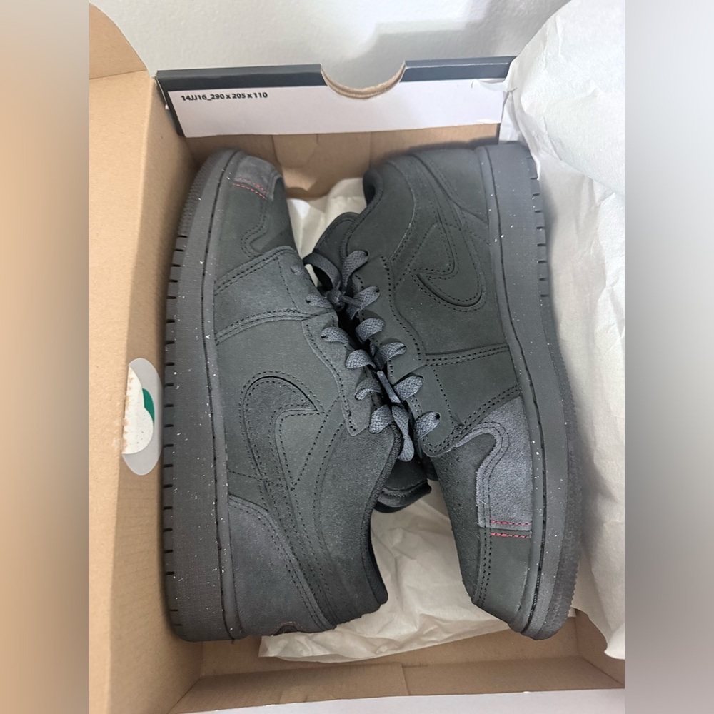 Jordan 1 Low SE Craft